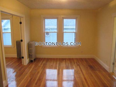 Hyde Park 3 Beds 1 Bath Boston - $3,100