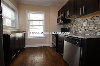 Roxbury 2 Bed 1 Bath BOSTON Boston - $2,950 No Fee