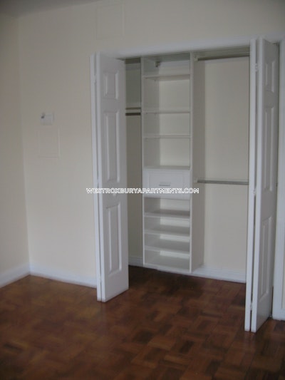 West Roxbury Apartment for rent 2 Bedrooms 1.5 Baths Boston - $3,815 No Fee