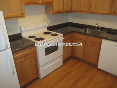 Brookline Apartment for rent 2 Bedrooms 1 Bath  Beaconsfield - $3,495 No Fee