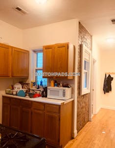 Mission Hill 4 Beds 1 Bath Boston - $5,000