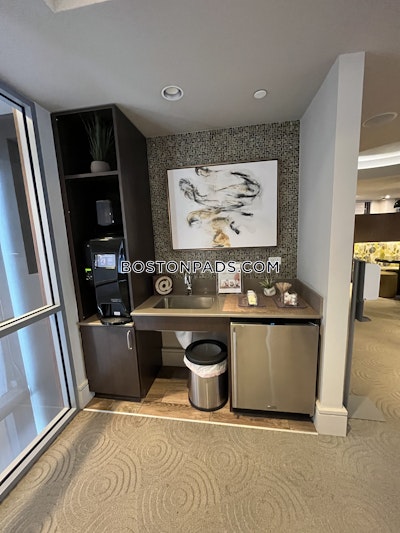 Cambridge Cambridge Park , 1 Bed 1 Bath in Alewife  Alewife - $3,813