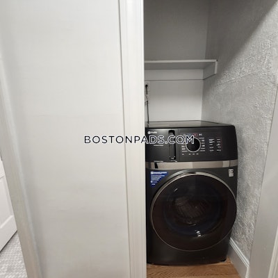 Back Bay 2 Beds 1 Bath Boston - $4,200