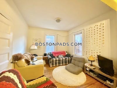 Mission Hill 3 Beds 1 Bath Boston - $4,000