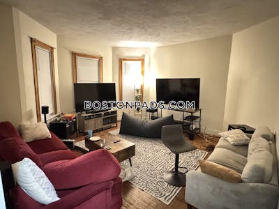 Mission Hill 3 Beds 1 Bath Boston - $4,200