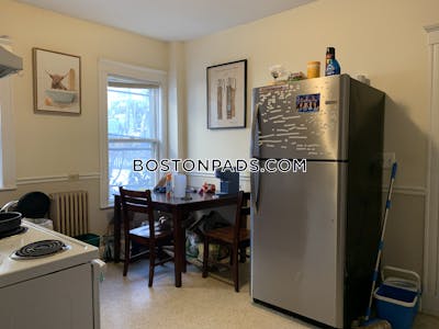 Somerville 4 Beds 1 Bath  Tufts - $4,400