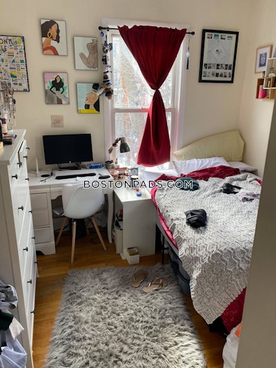 Brookline 4 Bed 2 Bath BROOKLINE- BOSTON UNIVERSITY $5,200  Boston University - $5,900