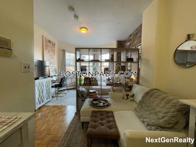 Beacon Hill Studio 1 Bath Boston - $2,200 50% Fee