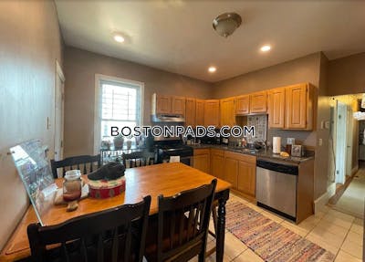 Mission Hill 4 Beds 1 Bath Boston - $4,500