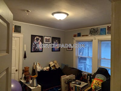 Brighton 5 Bed, 2 Bath Unit Boston - $5,000