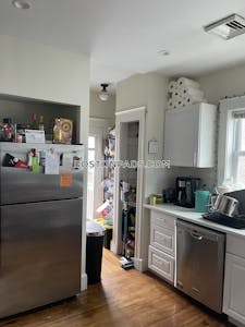 Somerville 4 Beds 2 Baths  Tufts - $5,200
