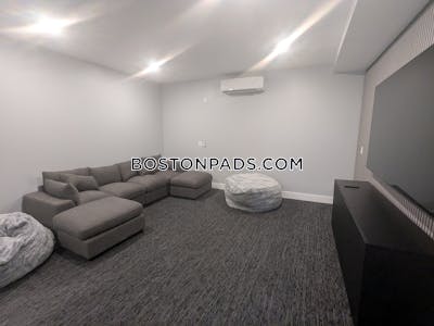 Brighton 3 Beds 2 Baths Boston - $4,850 No Fee