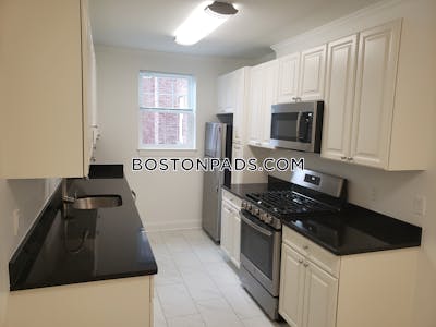 Brookline 1 Bed 1 Bath  Coolidge Corner - $3,350 No Fee
