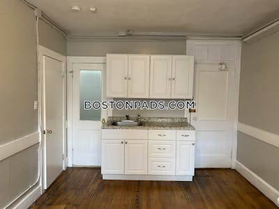 North End 2 Beds 1 Bath Boston - $2,800 50% Fee