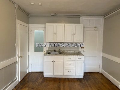 North End 2 Beds 1 Bath Boston - $2,800 50% Fee