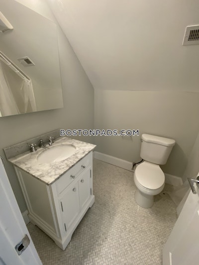 Somerville 6 Bed 4 Bath SOMERVILLE- WEST SOMERVILLE/ TEELE SQUARE $6,200  West Somerville/ Teele Square - $5,995