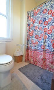 Brighton 5 Beds 4 Baths Boston - $6,150