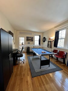 Brookline 2 Bed 1 Bath BROOKLINE- LONGWOOD AREA $4,200  Longwood Area - $4,200