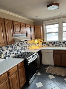 Brookline 3 Beds 1 Bath Brookline  Washington Square - $3,900