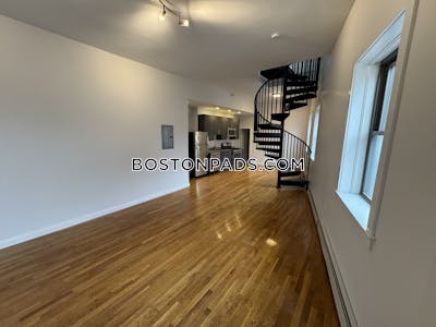 Cambridge Spacious 3BD/1.5BA Inman Square Cambridge 2-Floor Apartment Inman Square - $3,750