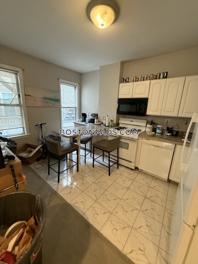 South Boston 3 Beds 1 Bath Boston - $4,000 50% Fee