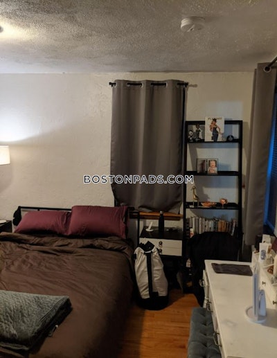 North End 1 Bed, 1 Bath Unit Boston - $2,560