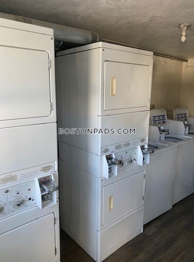 Brighton 1 Bed 1 Bath BOSTON Boston - $2,200 50% Fee