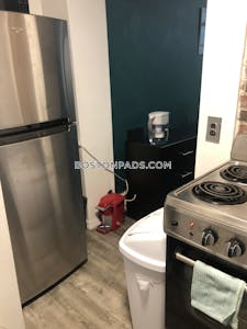 Beacon Hill Studio 1 Bath Boston - $2,050 50% Fee