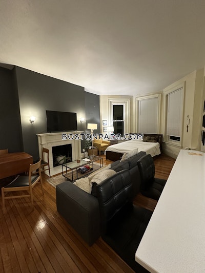 Back Bay Studio 1 Bath Back Bay Boston - $2,850