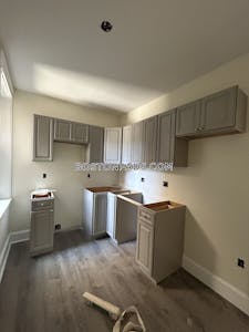 Brookline 1 Bed 1 Bath  Coolidge Corner - $2,700 No Fee
