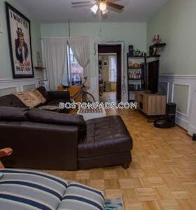 Brighton 3 Bed 1 Bath BOSTON Boston - $3,400 50% Fee