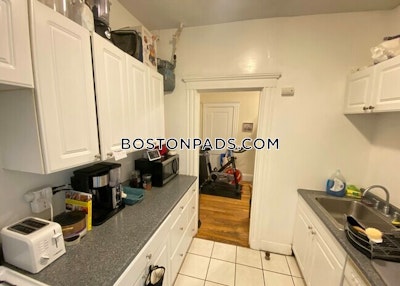Brighton 3 Bed 1 Bath BOSTON Boston - $2,600 No Fee