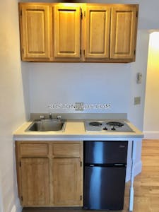 Brookline Studio 1 Bath  Boston University - $1,995 No Fee