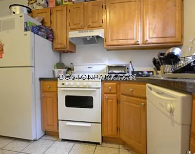 Brookline 2 Bed 1.5 Bath BROOKLINE  Cleveland Circle - $3,450
