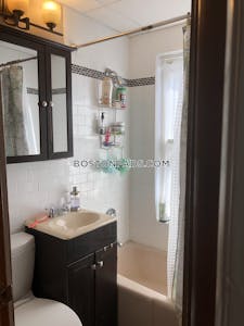 Brookline 2 Bed 1 Bath BROOKLINE  Brookline Hills - $3,400