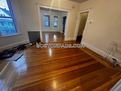 Somerville 3 Bed 1 Bath SOMERVILLE- WEST SOMERVILLE/ TEELE SQUARE $3,600  West Somerville/ Teele Square - $3,600