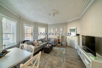 South Boston 3 Bed 1 Bath on East Broadway in BOSTON Boston - $5,000