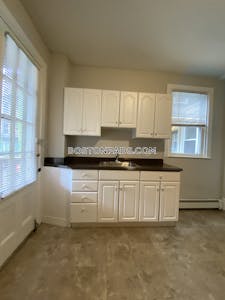 Cambridge 1 Bed 1 Bath  Harvard Square - $3,200