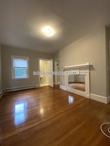 Cambridge 1 Bed 1 Bath  Harvard Square - $3,200