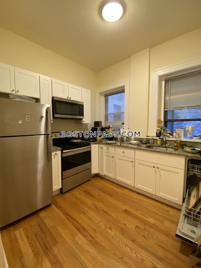Brookline 2 Bed 1 Bath BROOKLINE- COOLIDGE CORNER $3,800  Coolidge Corner - $3,400 No Fee