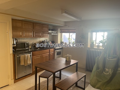 Brookline 2 Beds Brookline  Washington Square - $2,900 No Fee