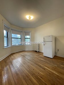 Allston Studio 1 Bath Boston - $2,000 No Fee