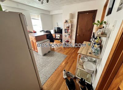 North End 2 Beds 1 Bath Boston - $2,800