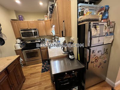 Somerville 2 Bed 1 Bath SOMERVILLE  Tufts - $2,975