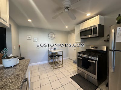 East Boston 2 Beds 1 Bath Boston - $2,825 No Fee