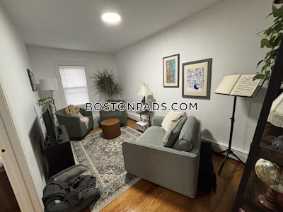 Medford Wonderful 2.5BD/1BA Medford Apartment  Tufts - $2,750