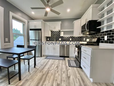 Somerville 3 Beds 1 Bath  Union Square - $4,000