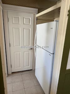 Somerville 3 Beds 1 Bath  Davis Square - $3,200