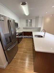 Brookline 2 Bed 2 Bath BROOKLINE- COOLIDGE CORNER $2,940  Coolidge Corner - $2,940 No Fee