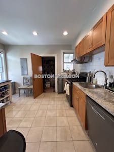 Allston 3 Beds 1 Bath Boston - $3,400